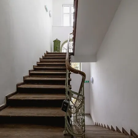 Bright Scandi By Square - Balcony - Old Town
