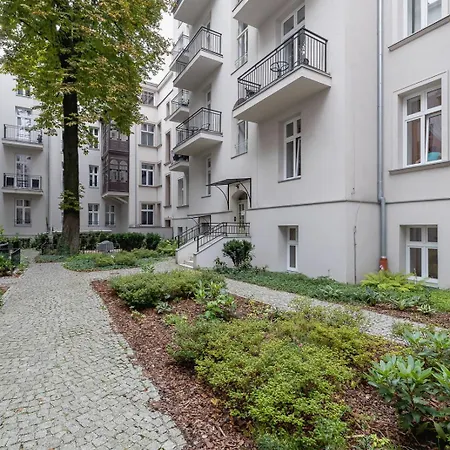شقة Bright Scandi Ap With Balcony - Old Town